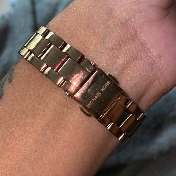 Mk Watch - Picture 3 of 5